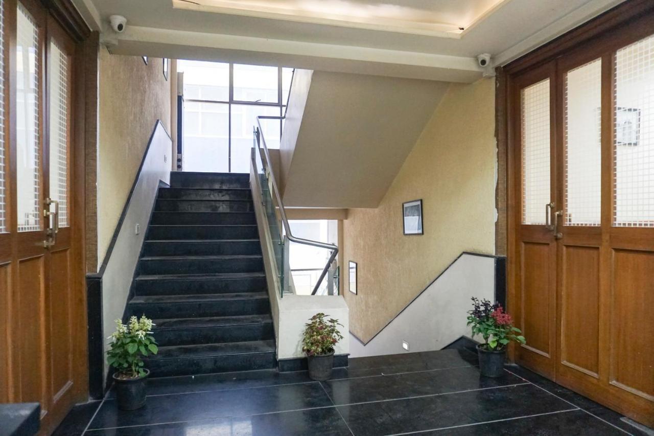 Super Townhouse Oak Sr Hotel Wakad Pune Exterior foto